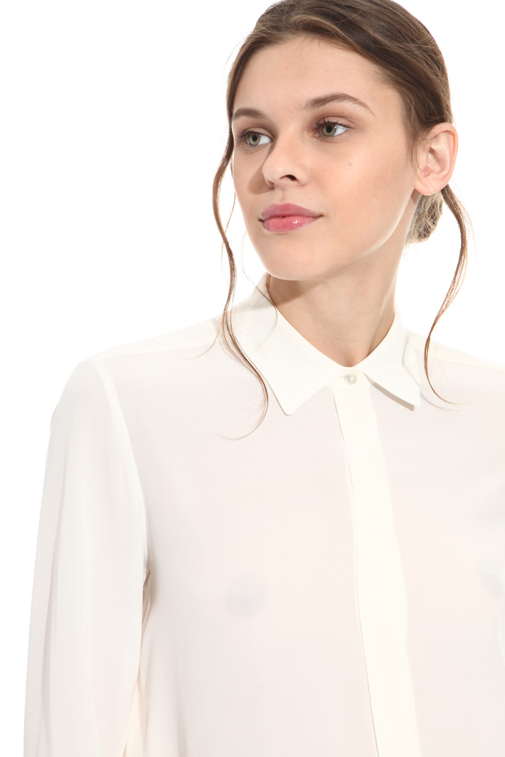 Camicia in seta con ricamo Intrend Camicia in seta con ricamo Intrend