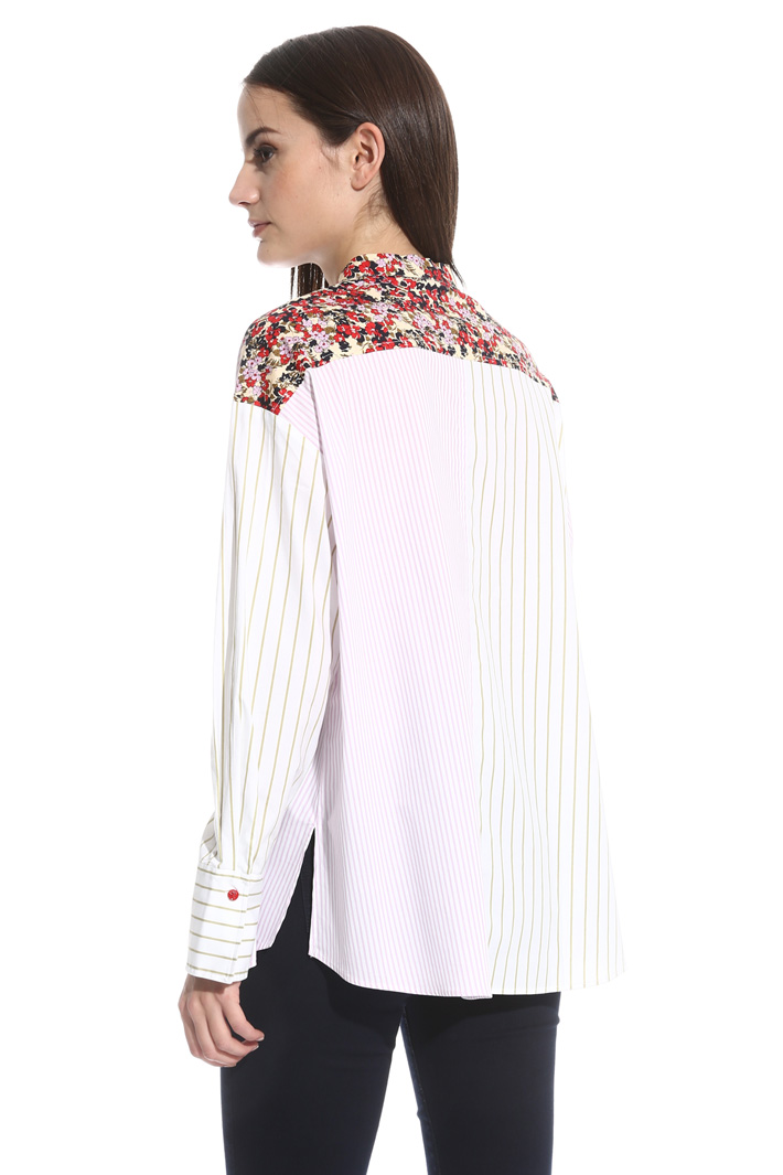 Mix design blouse Intrend Mix design blouse Intrend