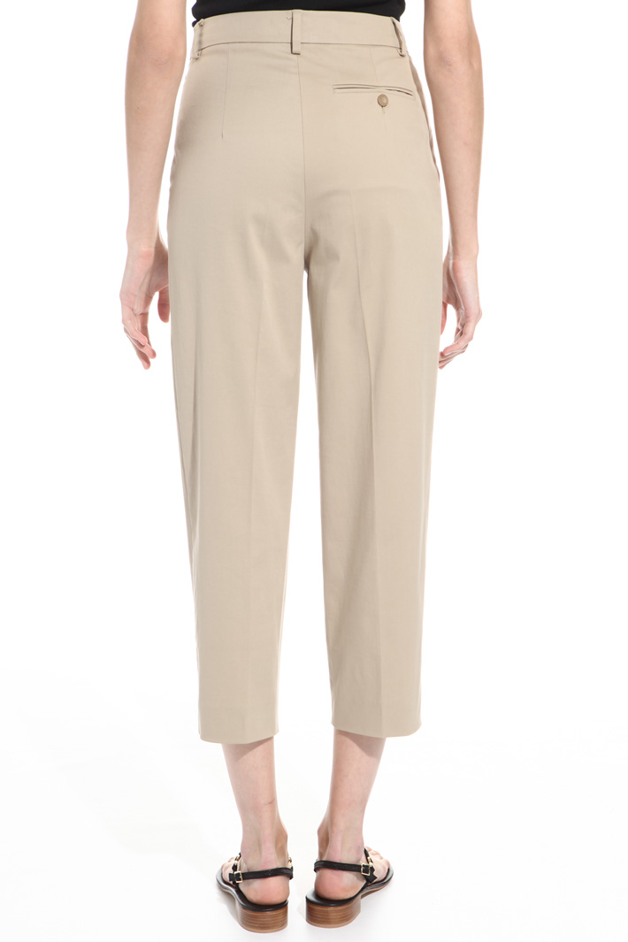 Pantalone cropped in gabardina Intrend Pantalone cropped in gabardina Intrend