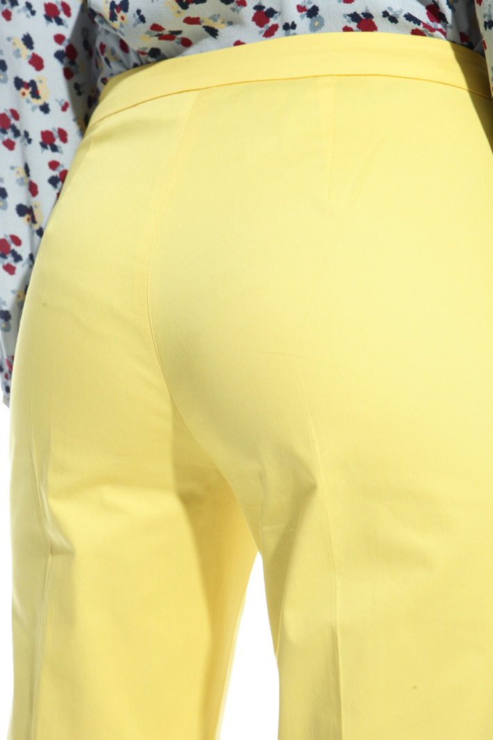 Gabardine capri trousers Intrend Gabardine capri trousers Intrend