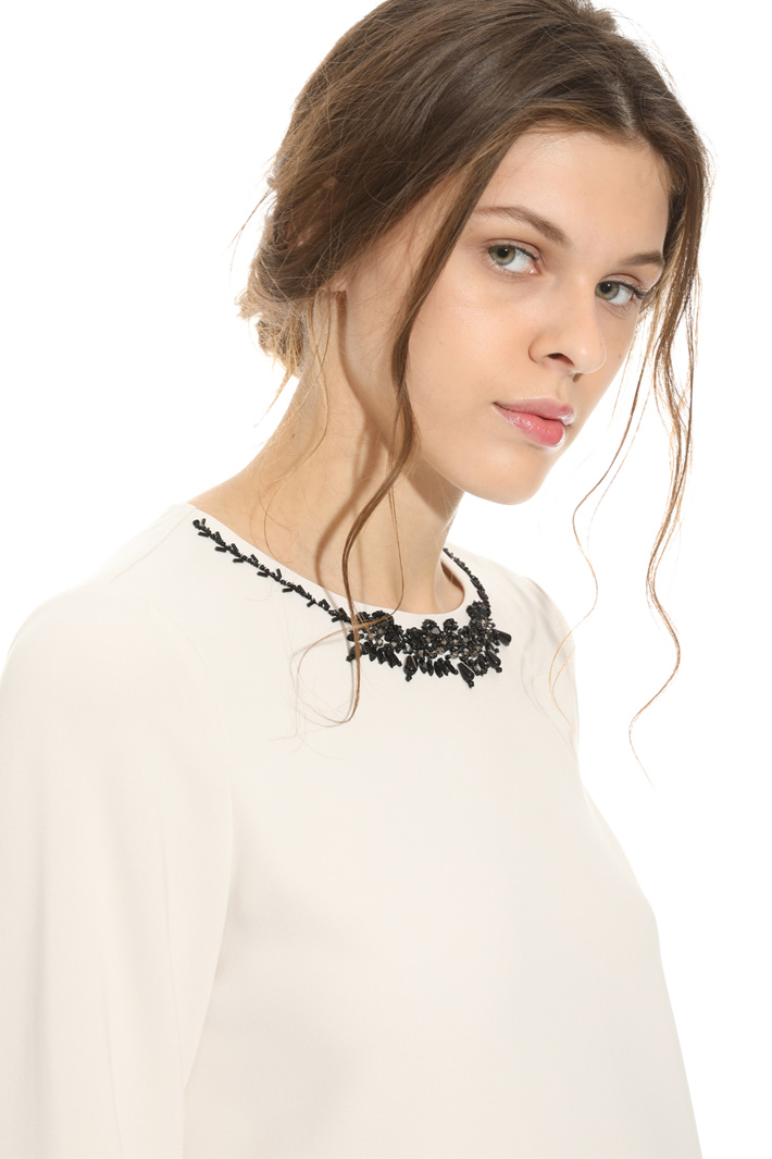 Casacca in cady con ricamo Intrend Casacca in cady con ricamo Intrend