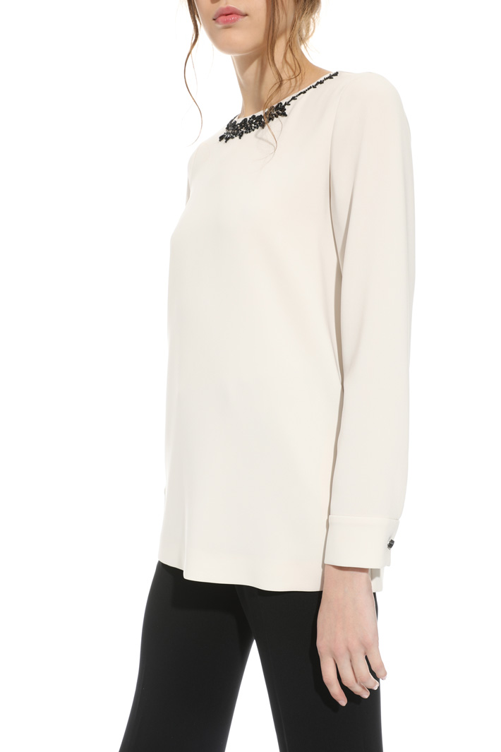Casacca in cady con ricamo Intrend Casacca in cady con ricamo Intrend