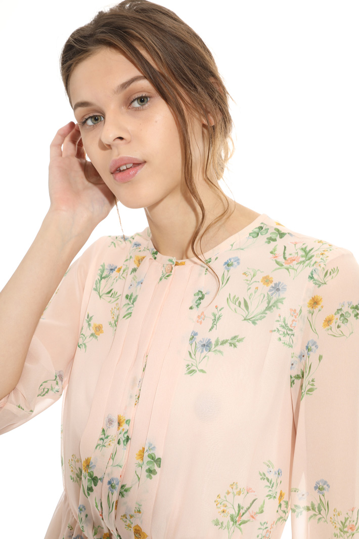 Blusa in seta stampata Intrend Blusa in seta stampata Intrend