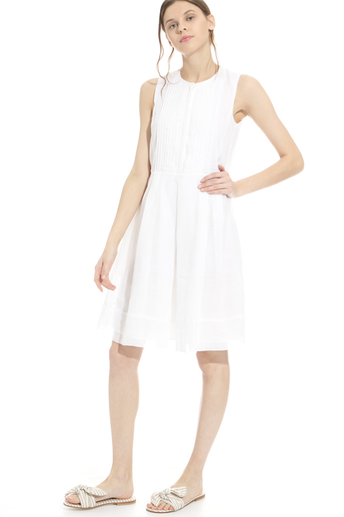 Pleated dress Intrend Pleated dress Intrend