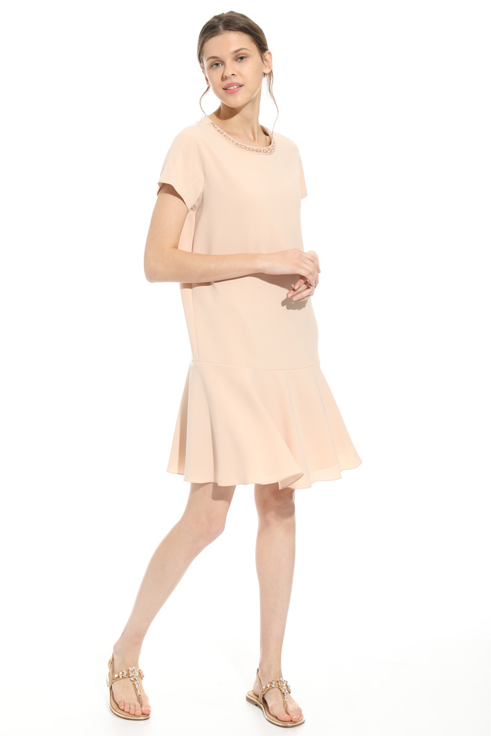 Embroidered neck dress Intrend Embroidered neck dress Intrend