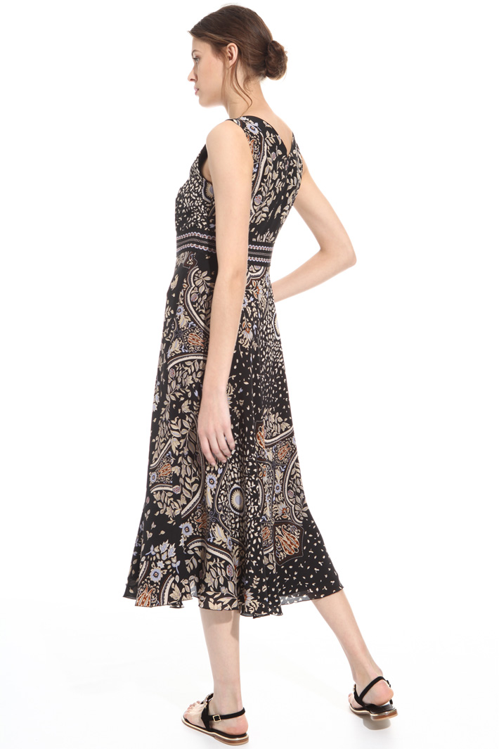 Printed silk dress
Intrend Printed silk dress
Intrend