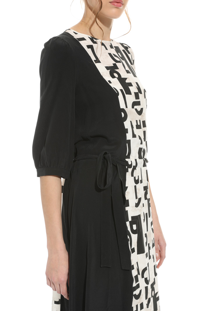 Printed silk dress Intrend Printed silk dress Intrend