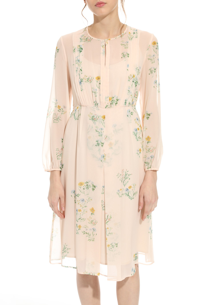 Printed silk dress
Intrend Printed silk dress
Intrend