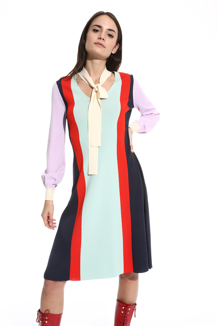 Colour-block knit dress Intrend Colour-block knit dress Intrend