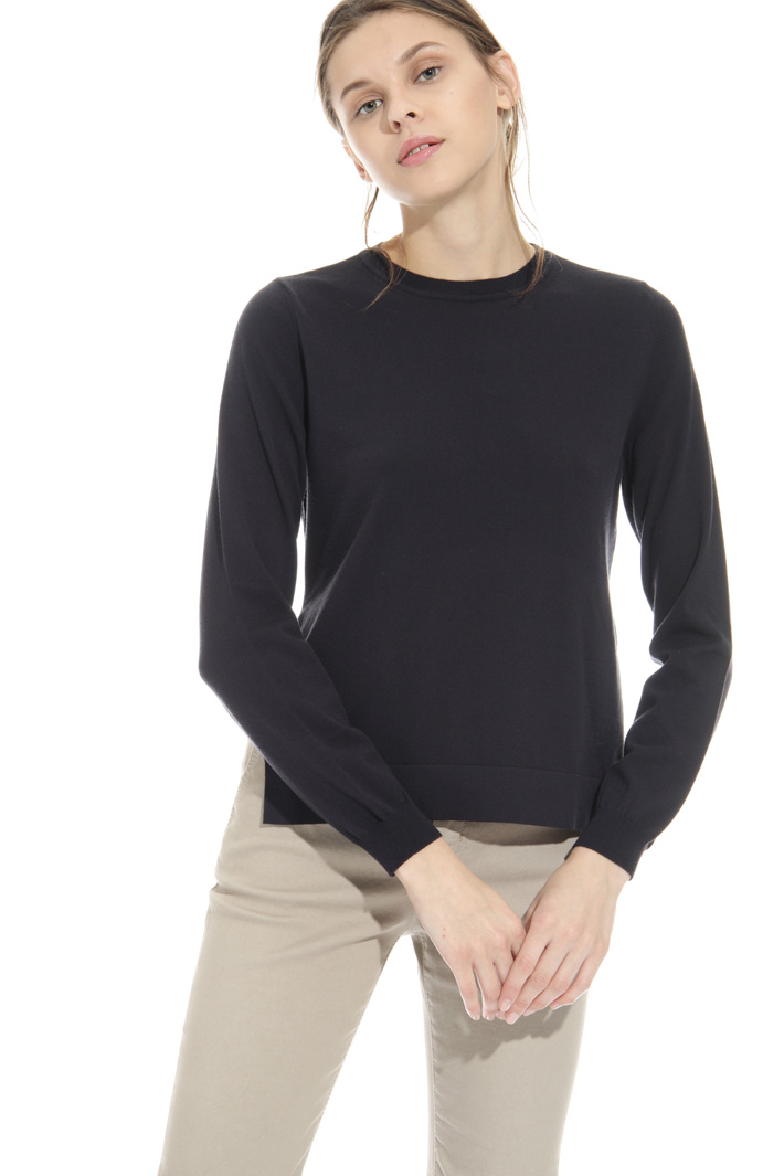 Sweater and macrame top Intrend Sweater and macrame top Intrend