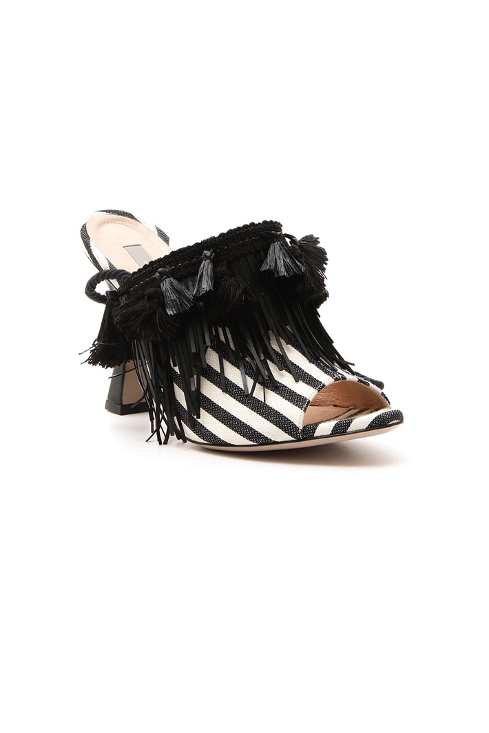 Sabot con frangia e nappe Intrend Sabot con frangia e nappe Intrend