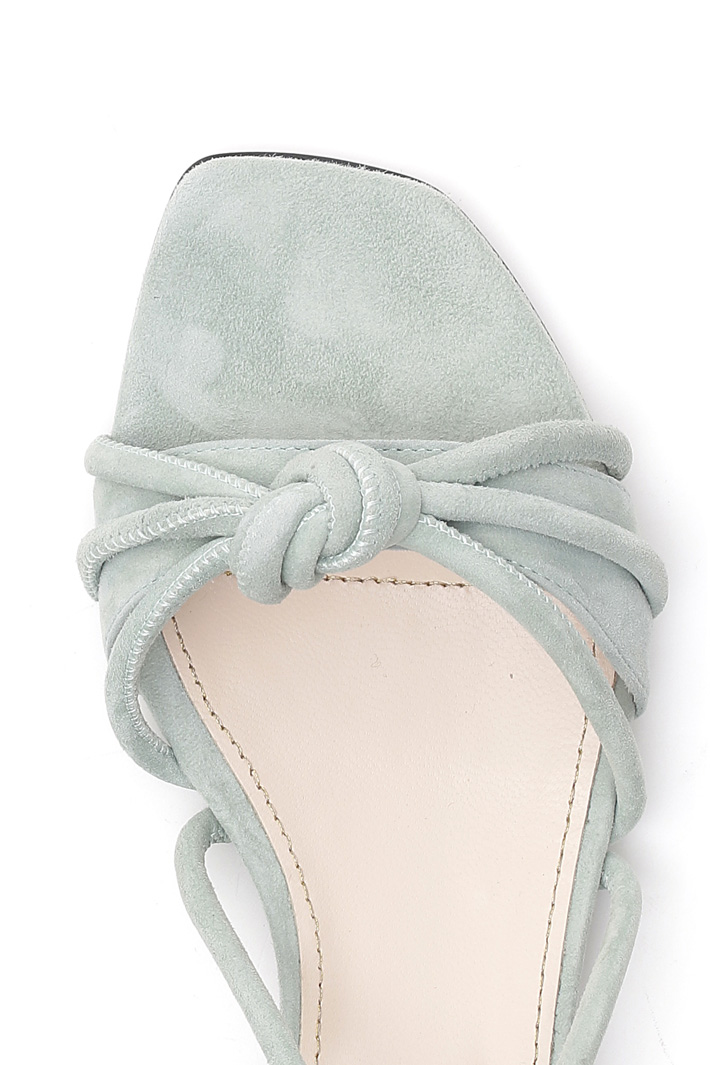 Suede flat sandal Intrend Suede flat sandal Intrend