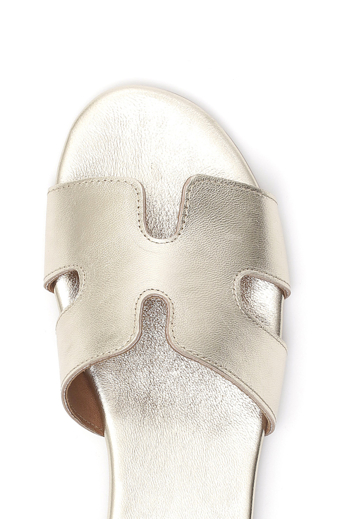 Metallic slippers Intrend Metallic slippers Intrend