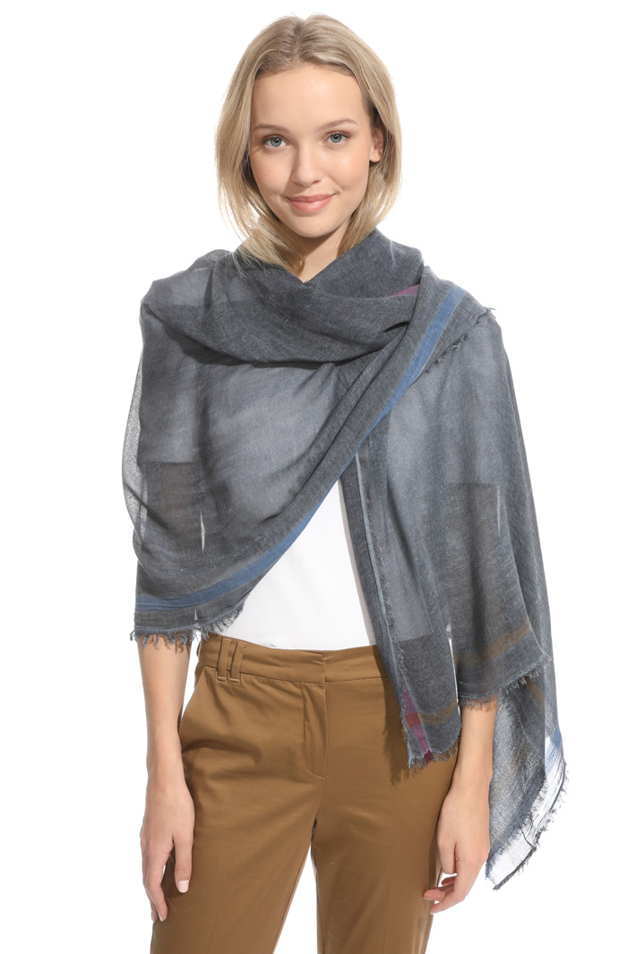 Light viscose stole Intrend Light viscose stole Intrend