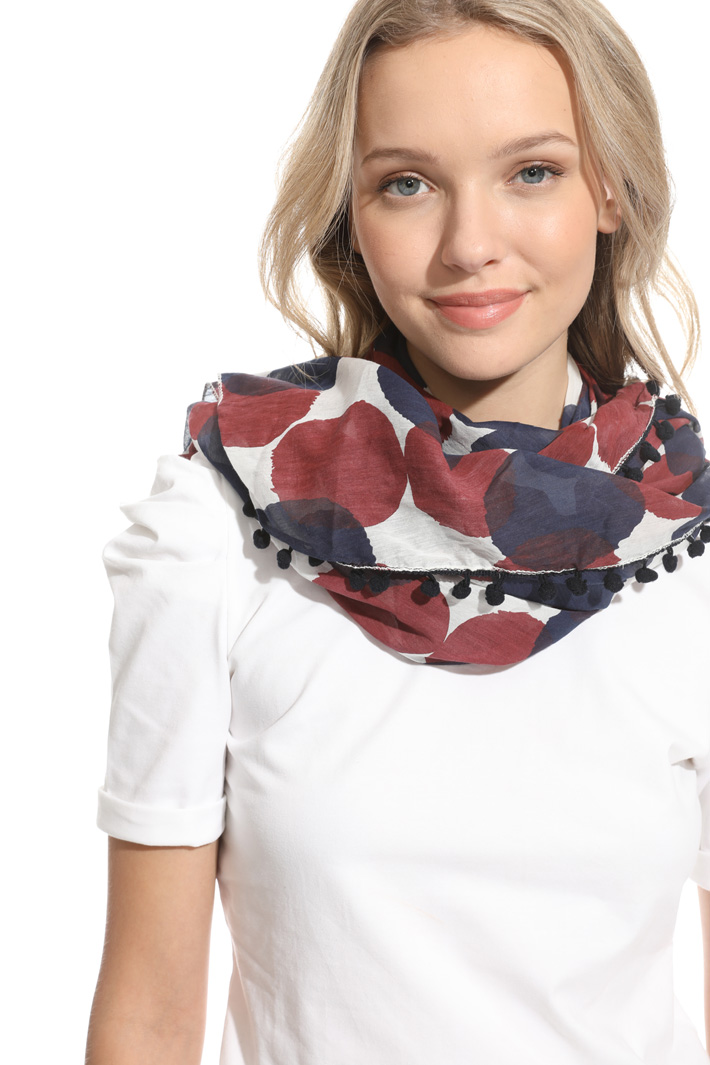 Stola con pom-pom Intrend Stola con pom-pom Intrend