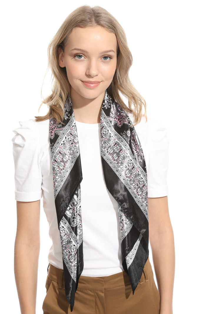 Viscose foulard Intrend Viscose foulard Intrend