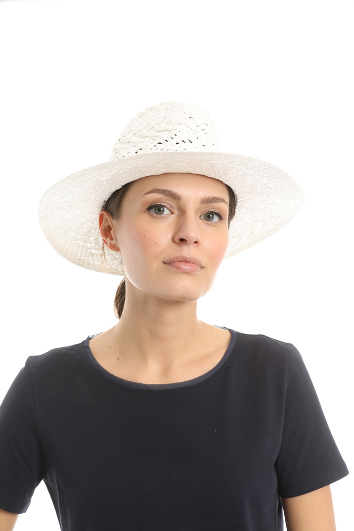 Jacquard ribbon hat Intrend Jacquard ribbon hat Intrend