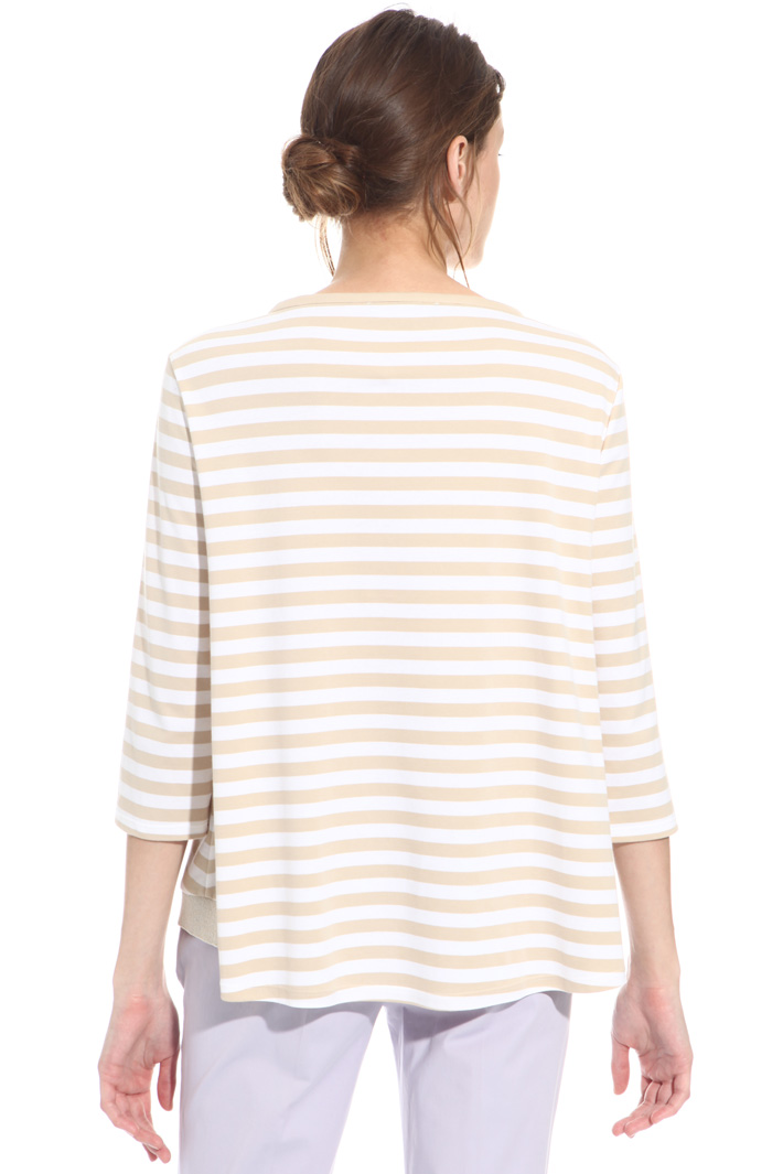 T-shirt in cotone con ricamo Intrend T-shirt in cotone con ricamo Intrend