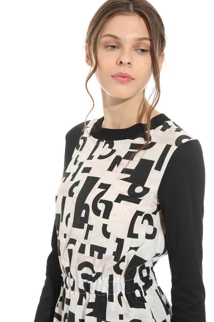Maglia in jersey e seta Intrend Maglia in jersey e seta Intrend