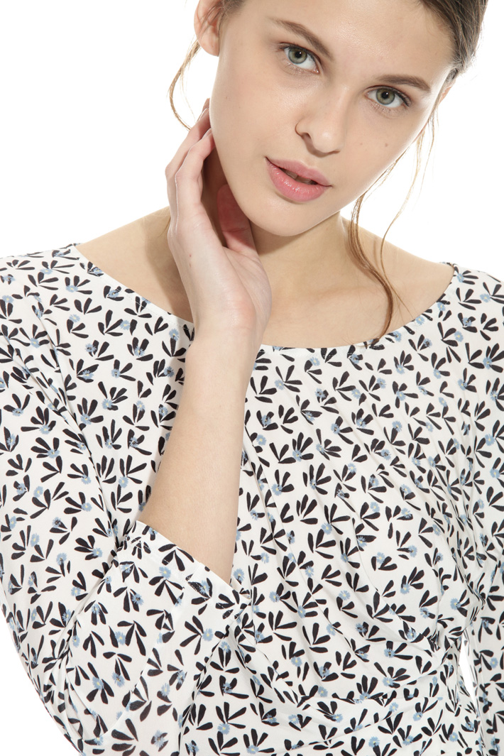 Maglia in jersey stampato Intrend Maglia in jersey stampato Intrend