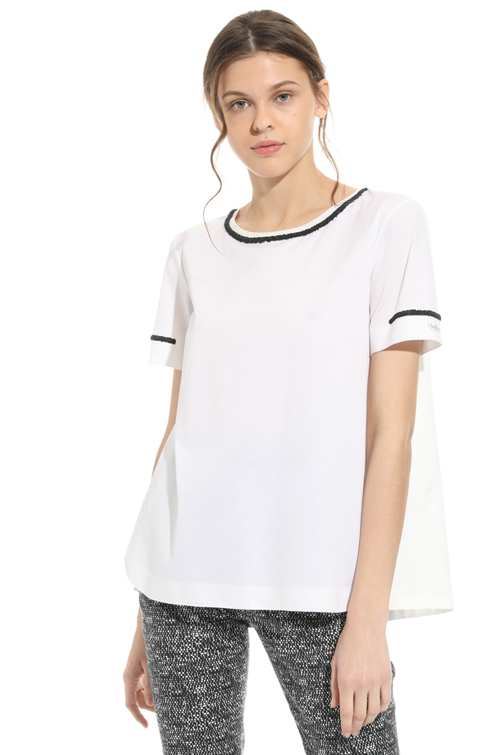T-shirt in cotone con ricamo Intrend T-shirt in cotone con ricamo Intrend
