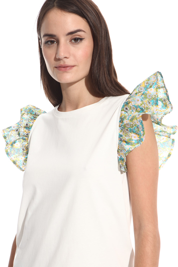 Top con maniche volant Intrend Top con maniche volant Intrend