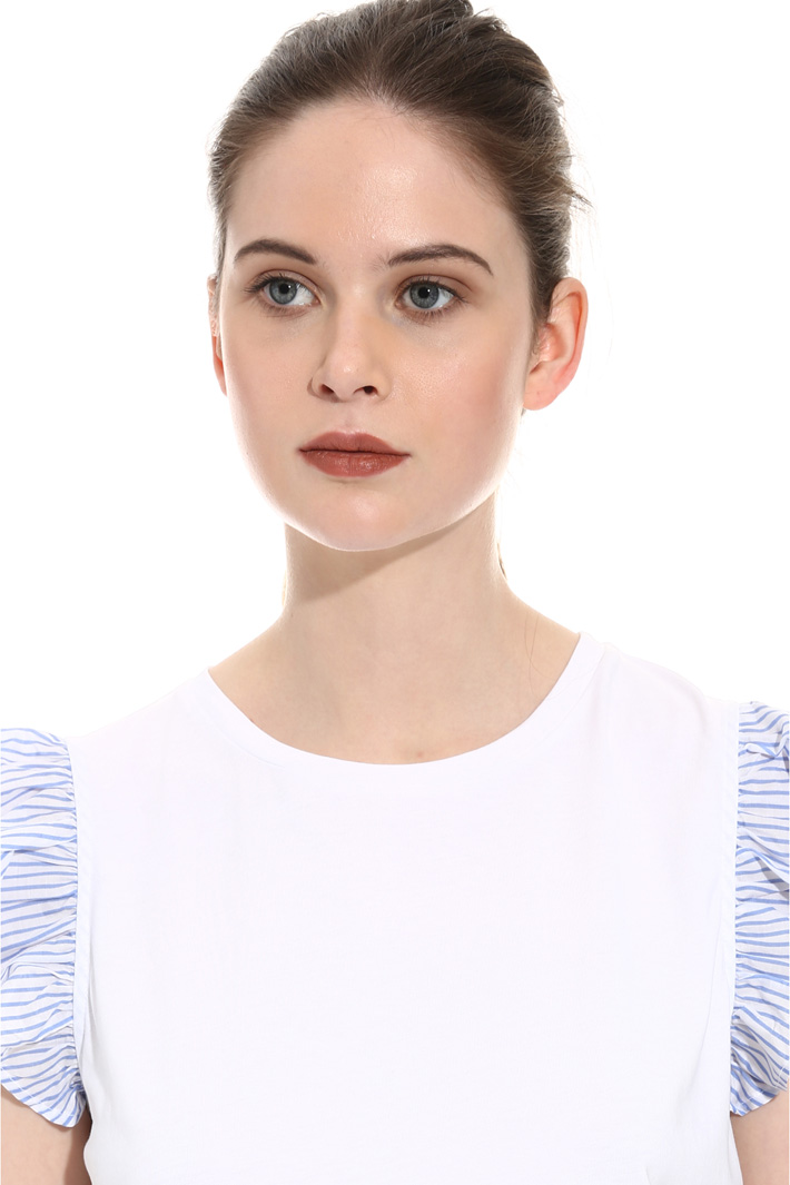 Frill cap sleeve top Intrend Frill cap sleeve top Intrend