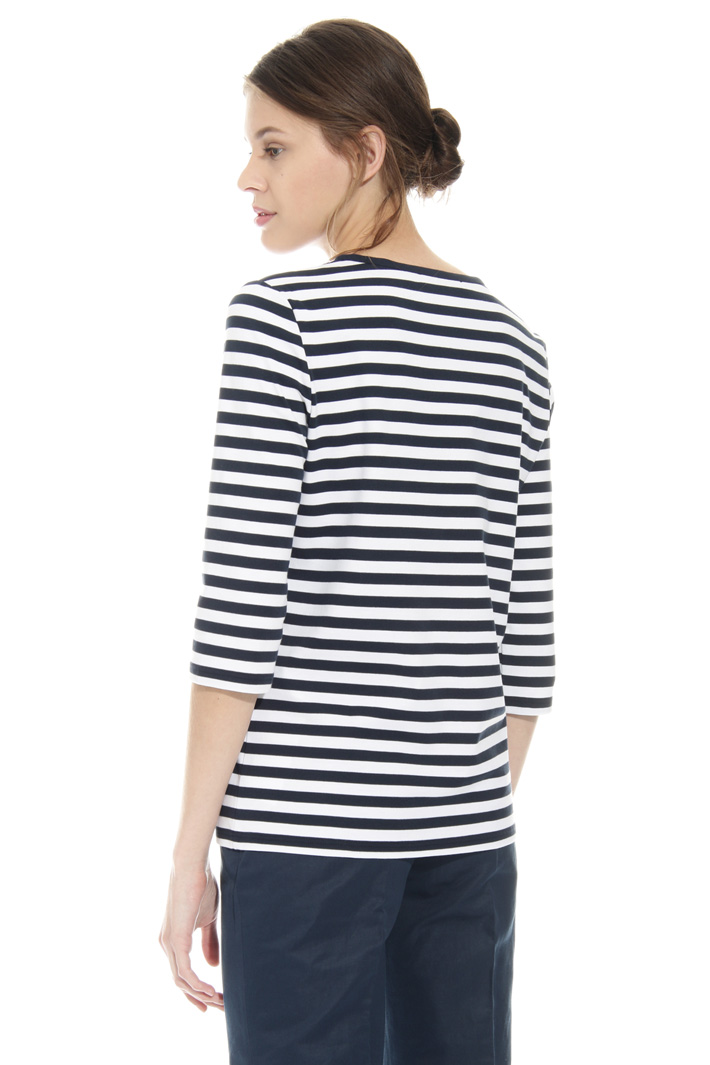 T-shirt in jersey con taschino Intrend T-shirt in jersey con taschino Intrend