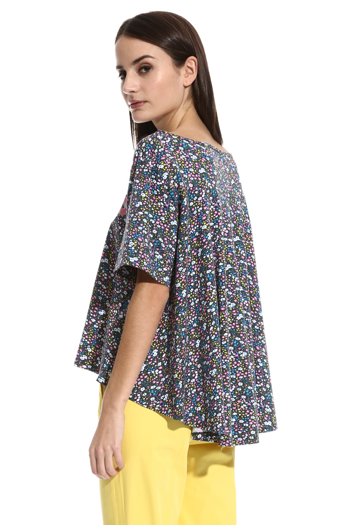 T-shirt svasata in jersey Intrend T-shirt svasata in jersey Intrend