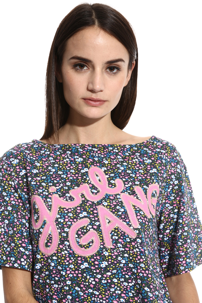 T-shirt svasata in jersey Intrend T-shirt svasata in jersey Intrend