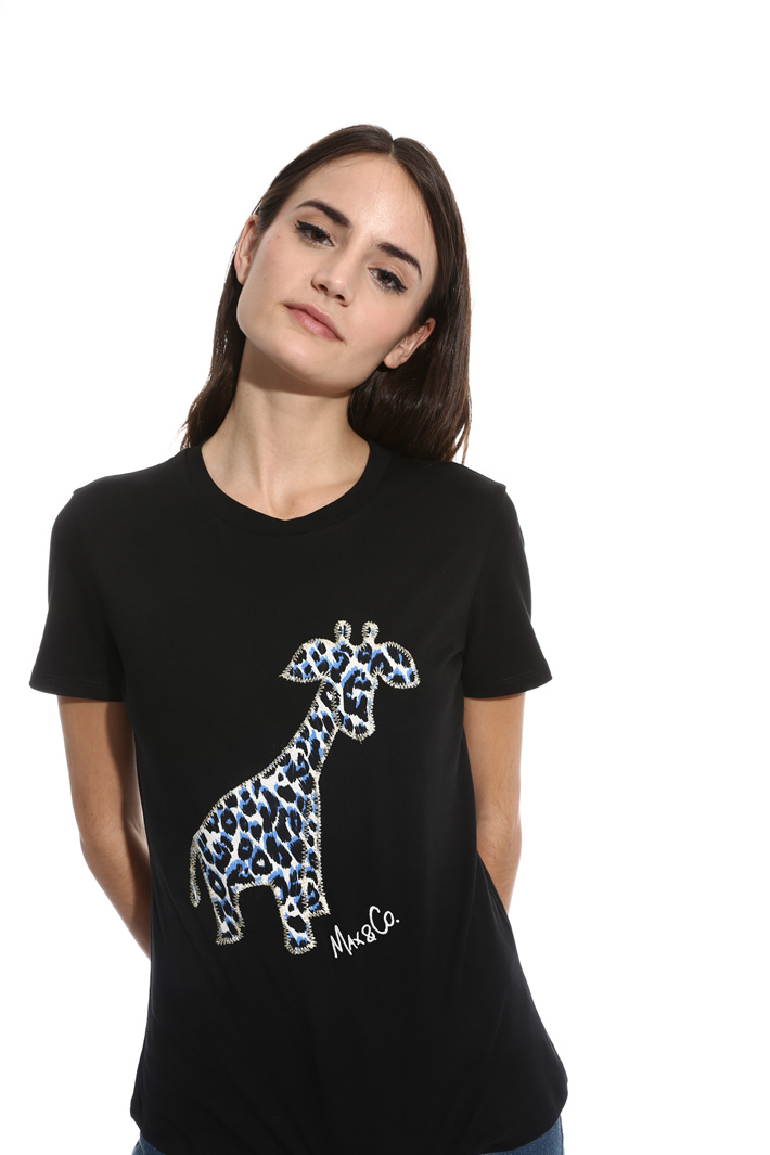 T-shirt con applicazioni Intrend T-shirt con applicazioni Intrend
