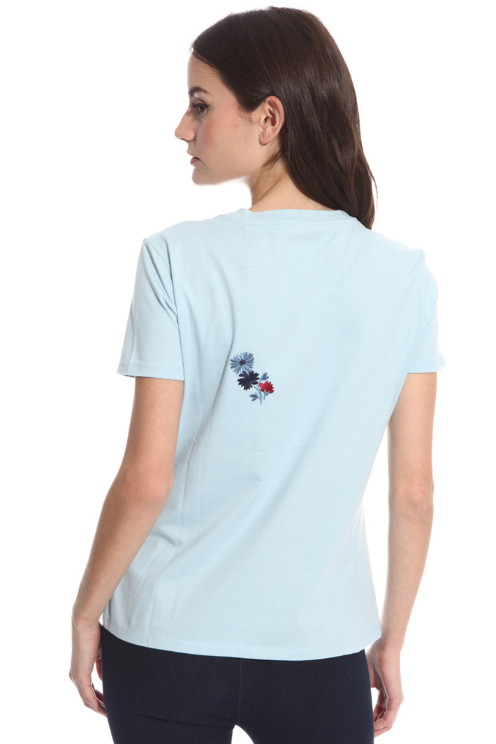 T-shirt girocollo in cotone Intrend T-shirt girocollo in cotone Intrend