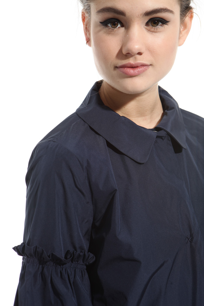 Jacket with frilled sleeves Intrend Jacket with frilled sleeves Intrend