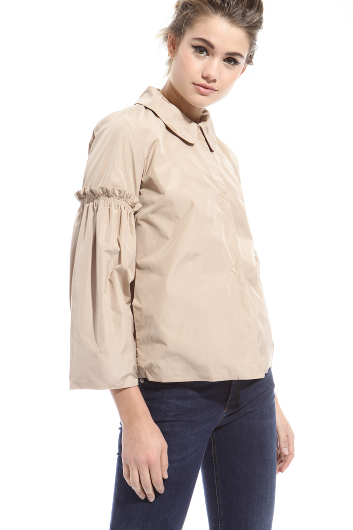 Giacca con maniche arricciate Intrend Giacca con maniche arricciate Intrend