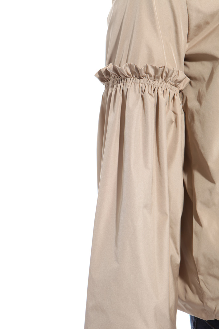 Giacca con maniche arricciate Intrend Giacca con maniche arricciate Intrend