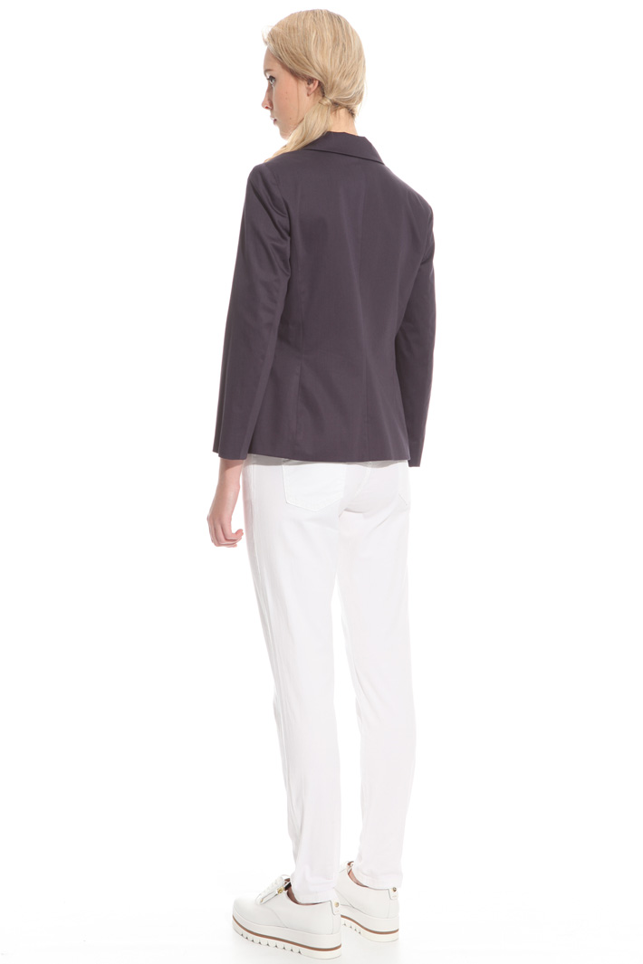 Cotton satin blazer
Intrend Cotton satin blazer
Intrend