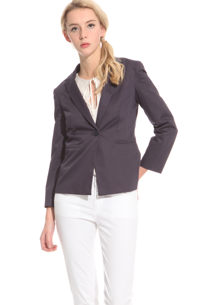 Cotton satin blazer
Intrend Cotton satin blazer
Intrend