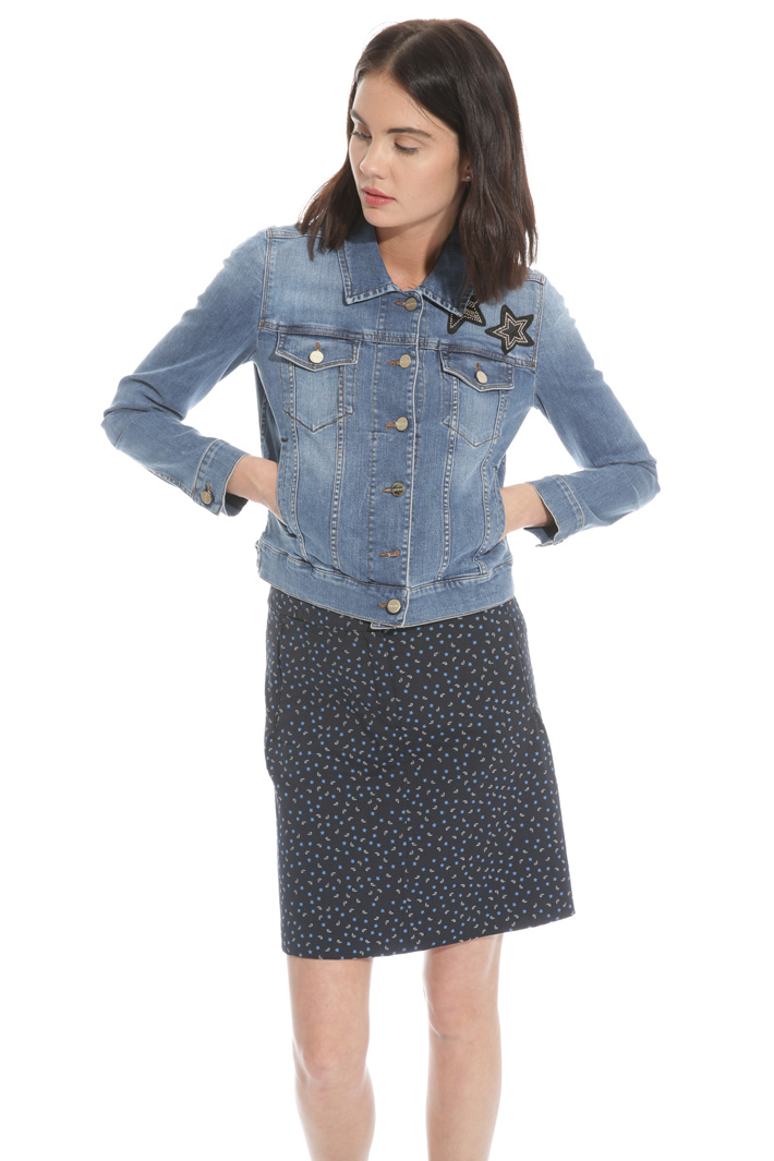 Giacca con maxi patch Intrend Giacca con maxi patch Intrend