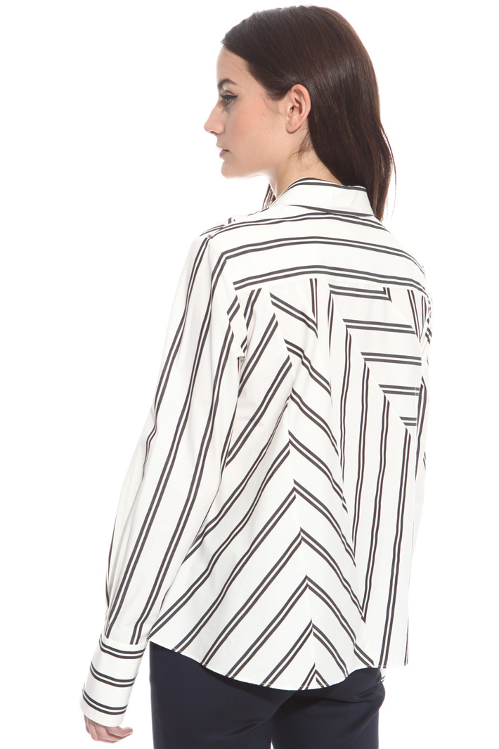 Camicia stampata a righe Intrend Camicia stampata a righe Intrend