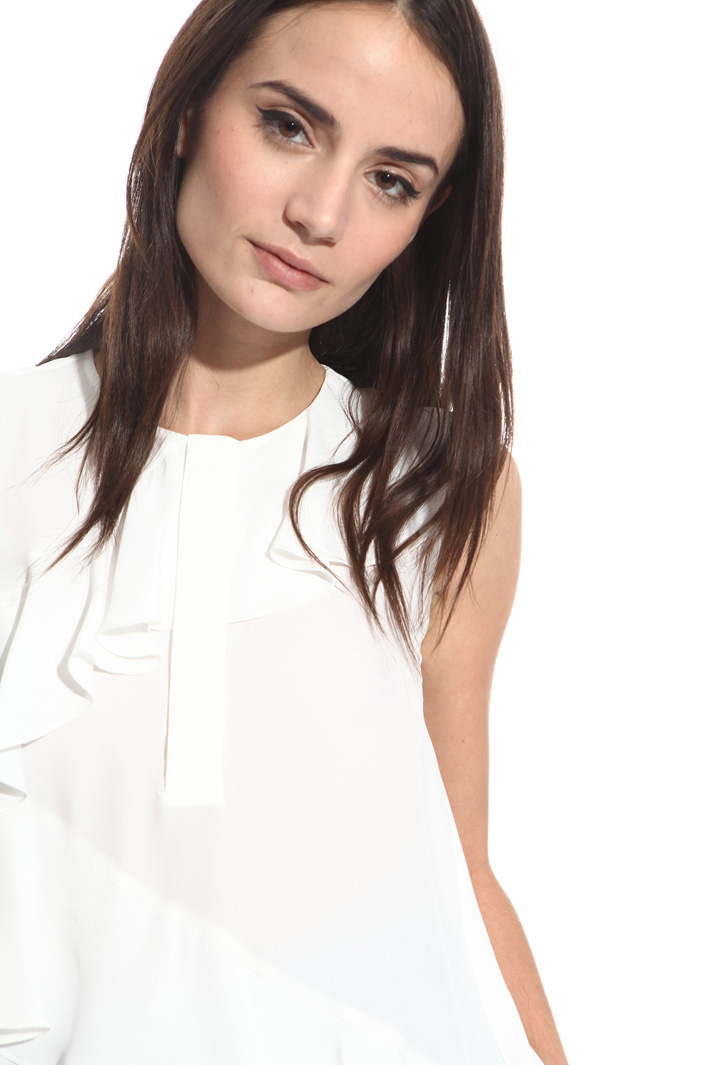 Top with frills Intrend Top with frills Intrend