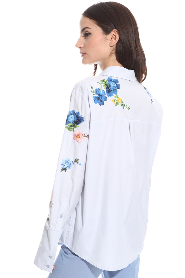 Camicia con ricami in filo Intrend Camicia con ricami in filo Intrend