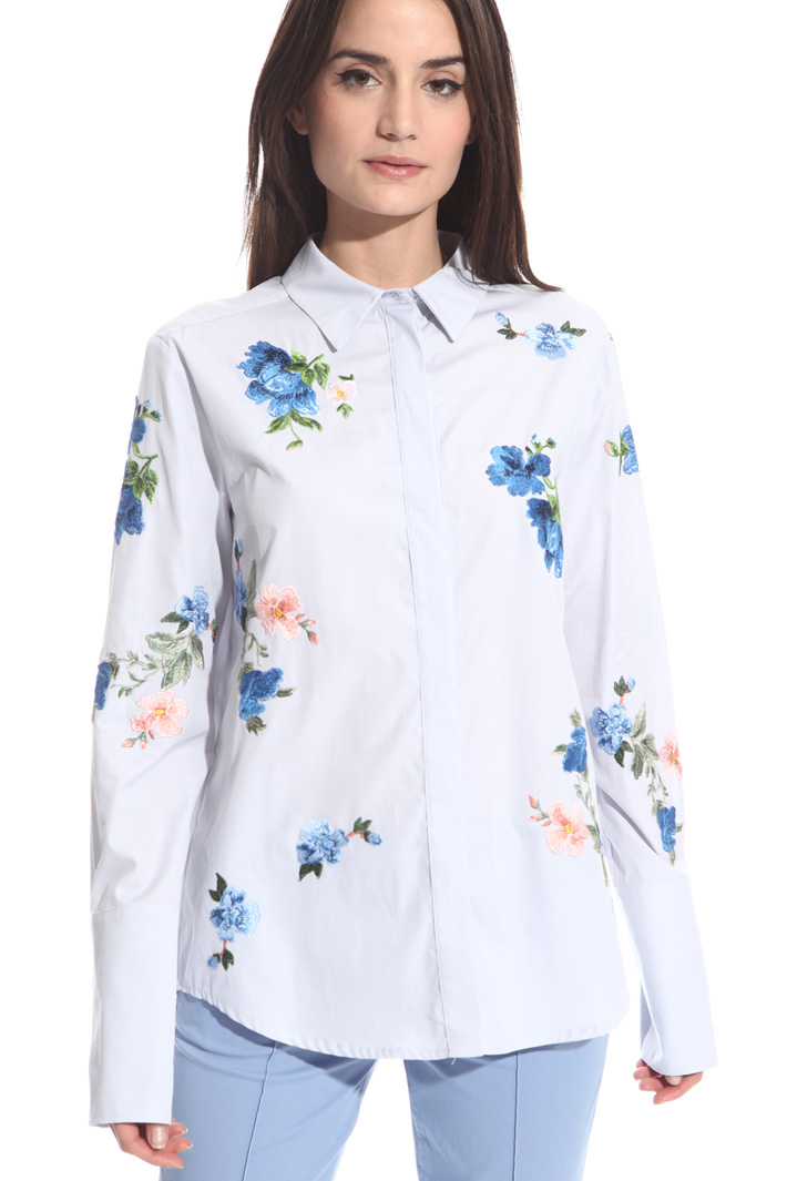 Camicia con ricami in filo Intrend Camicia con ricami in filo Intrend