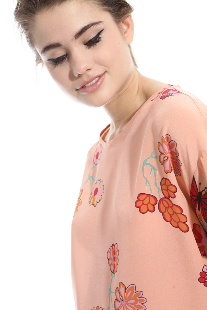 Top in crepe de chine Intrend Top in crepe de chine Intrend