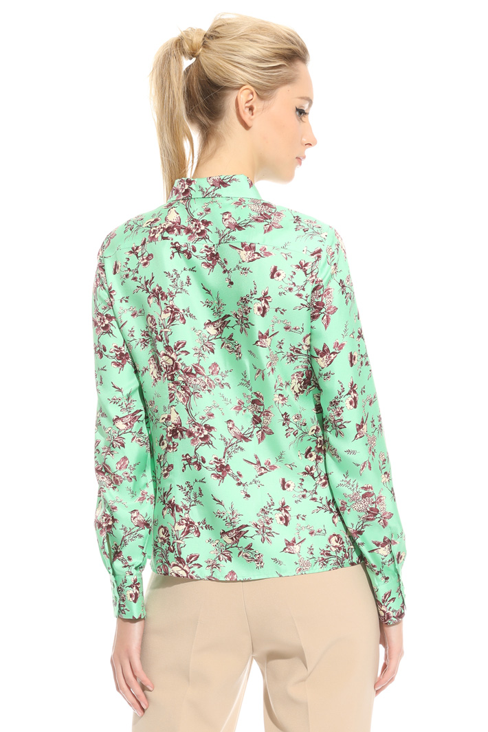 Camicia in raso di pura seta Intrend Camicia in raso di pura seta Intrend