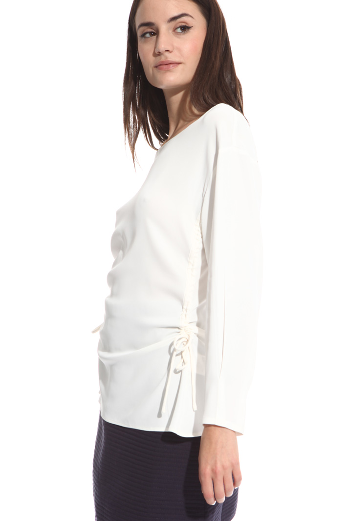 Blusa con coulisse sui lati Intrend Blusa con coulisse sui lati Intrend