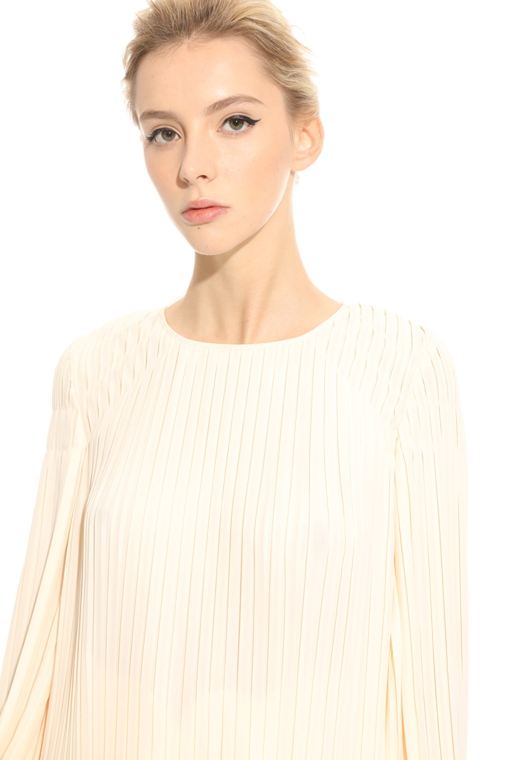 Blusa in fluido plissé Intrend Blusa in fluido plissé Intrend