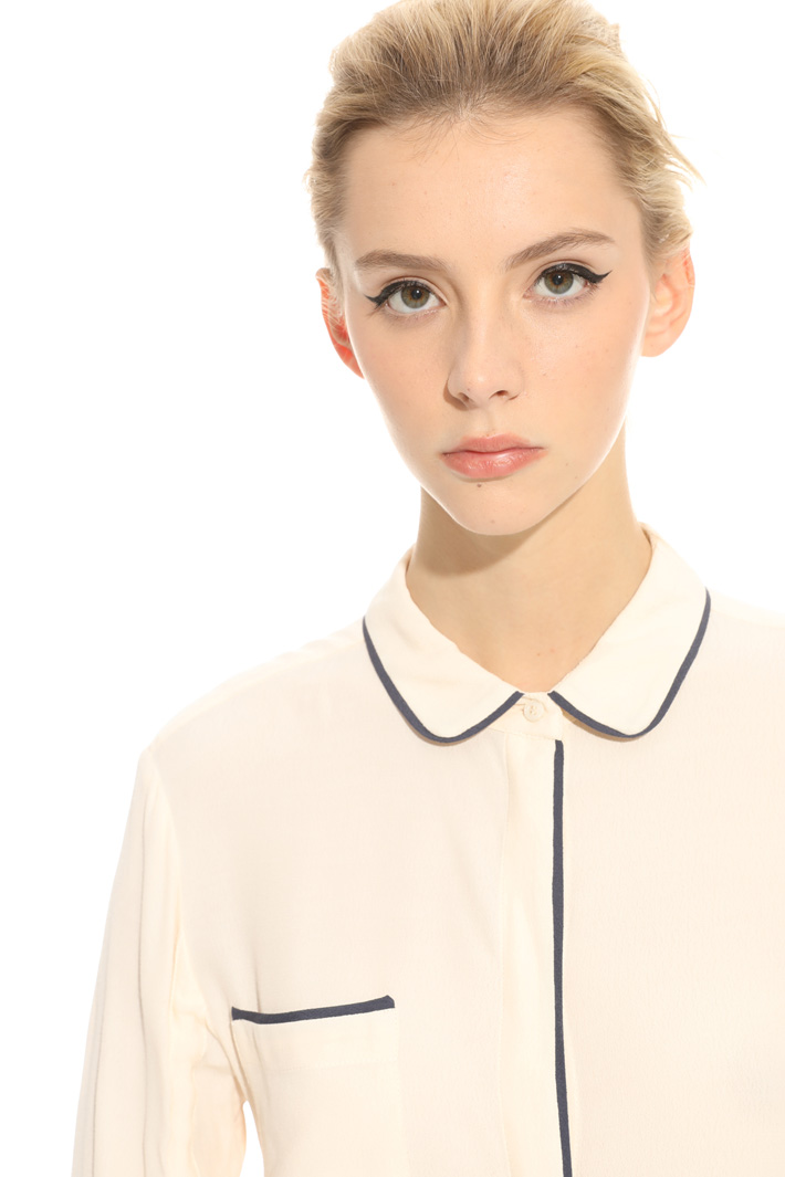Camicia in viscosa fluida Intrend Camicia in viscosa fluida Intrend