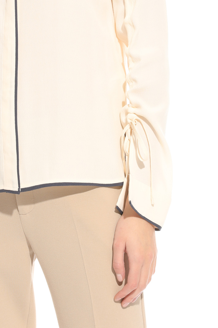 Camicia in viscosa fluida Intrend Camicia in viscosa fluida Intrend