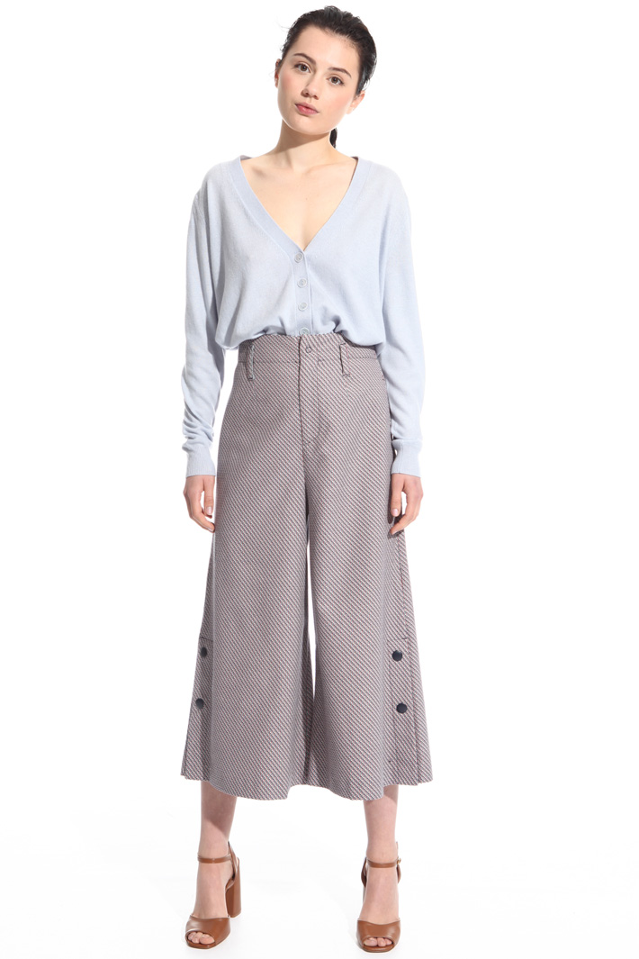 Pantalone cropped con bottoni Intrend Pantalone cropped con bottoni Intrend