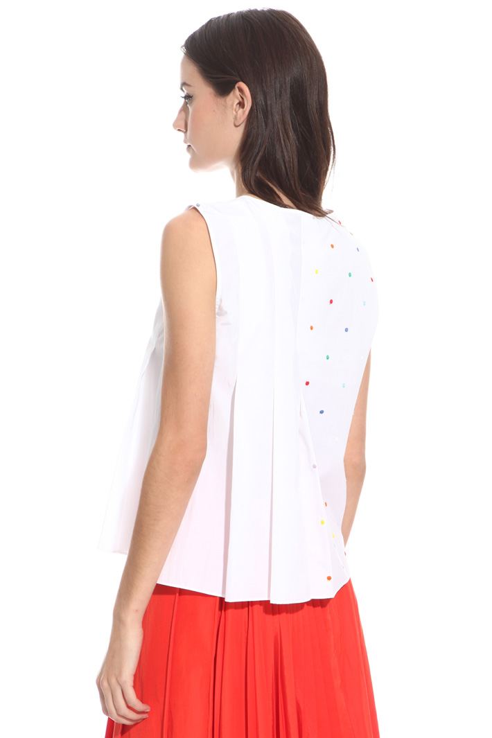 Top con ricamo in filo Intrend Top con ricamo in filo Intrend